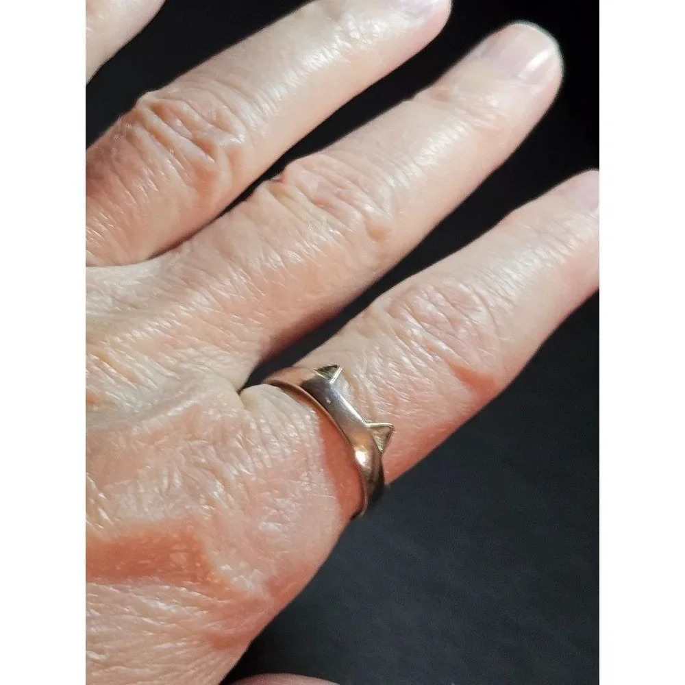 Unbranded adorable silver
